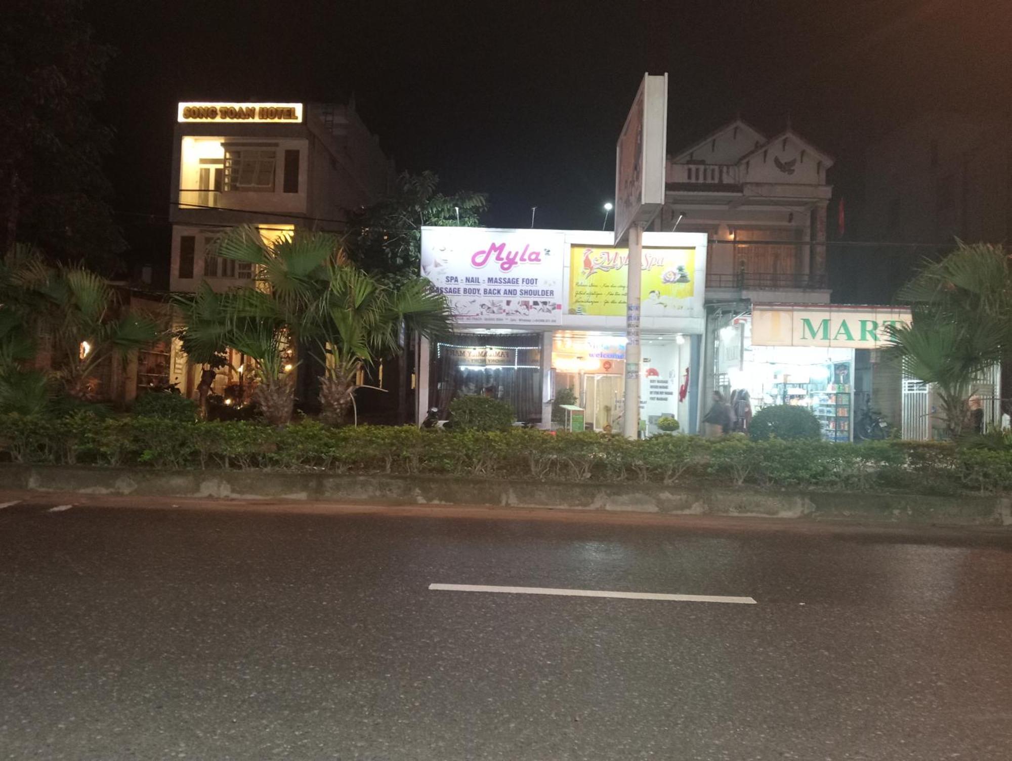 Song Toan Hotel ฟ็องญา ภายนอก รูปภาพ